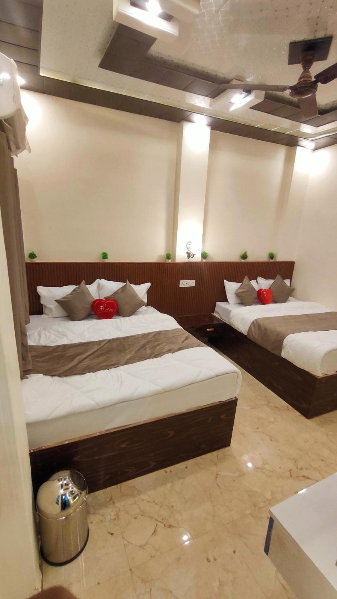 Sri Krishna Residency Hotel Varanasi Luaran gambar