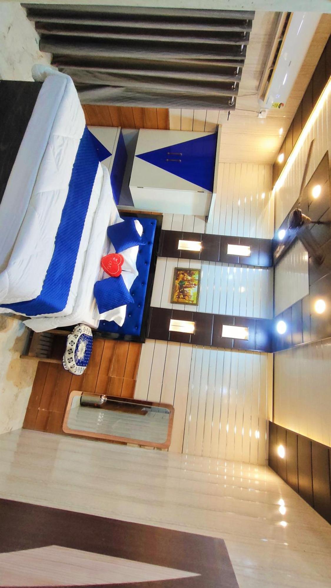 Sri Krishna Residency Hotel Varanasi Luaran gambar