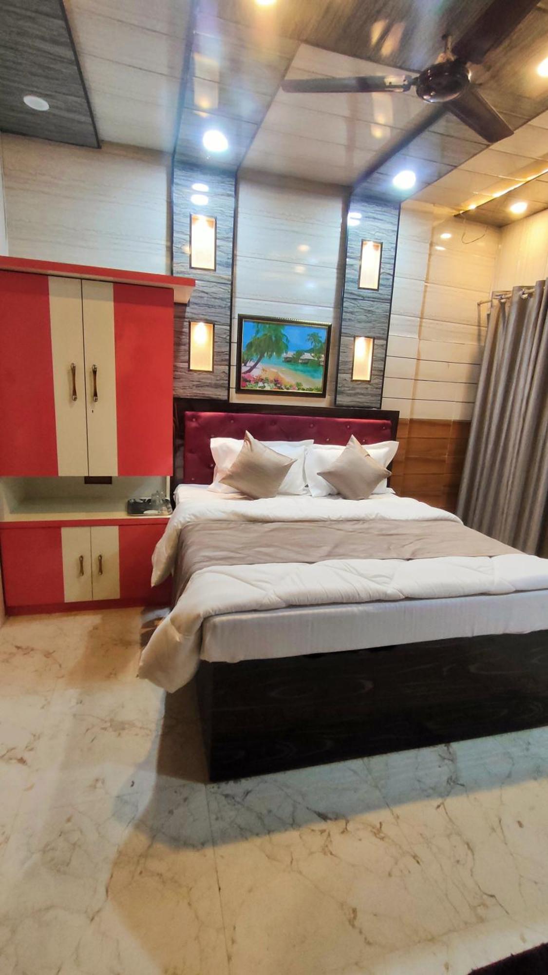 Sri Krishna Residency Hotel Varanasi Luaran gambar